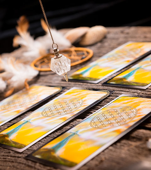 Tarot-Cards-Pendulum
